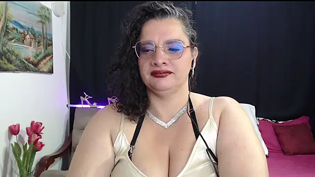 Aleja Gonzales online show from 06-18-26, 02:43