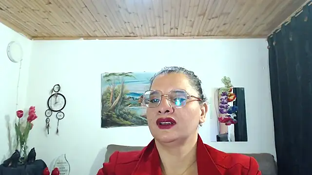 Aleja Gonzales online show from 11-06-25, 11:03