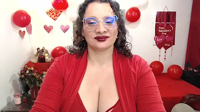 Snapshot of Aleja_Gonzales chatting on 02-18-25, 04:48 Aleja Gonzales online show from 02-18-25, 04:48