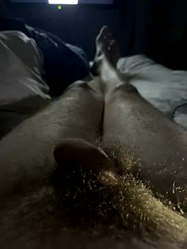 Snapshot of shyheterocurious chatting on 10-19-25, 12:57 shyheterocurious online show from 10-19-25, 12:57