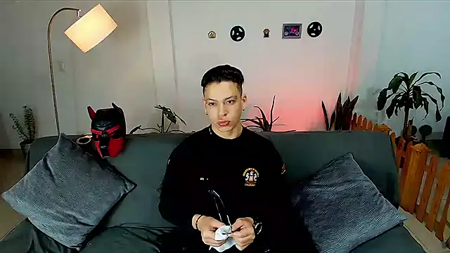 Baxter Dex online show from 02-04-25, 02:28