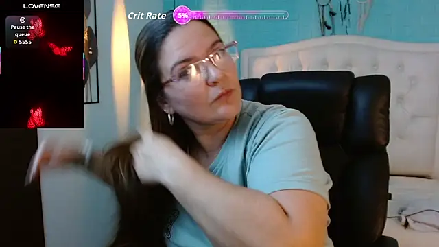 Snapshot of MsJossie chatting on 09-24-25, 03:24 MsJossie online show from 09-24-25, 03:24