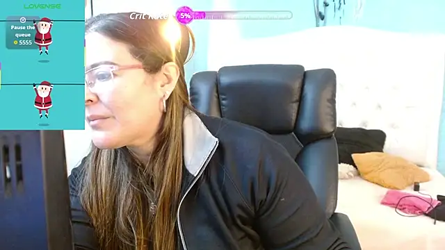 MsJossie online show from 12-23-25, 03:28