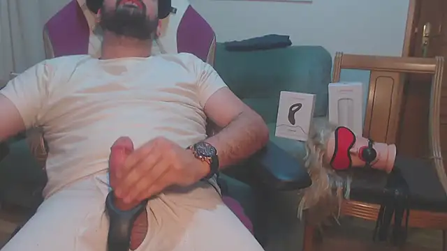 master4subslut online show from 04-30-26, 11:39