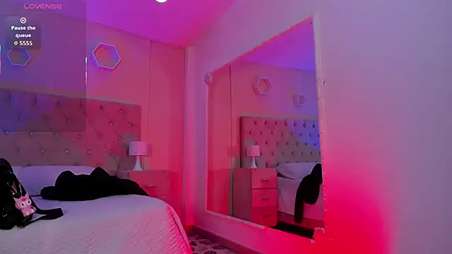 Agathaargent  online show from 11-29-25, 04:45