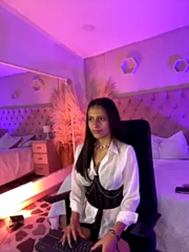 Agathaargent  online show from 12-14-25, 08:09