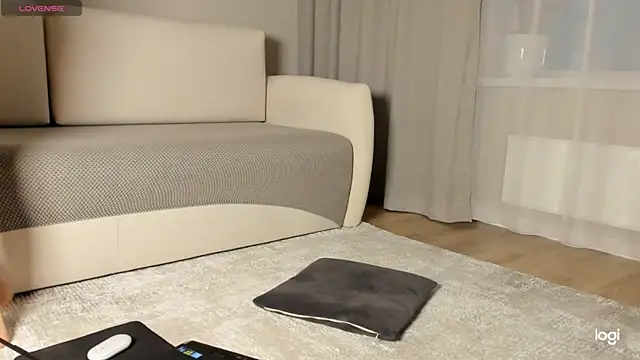 AmelinaLove online show from 11-24-25, 01:49