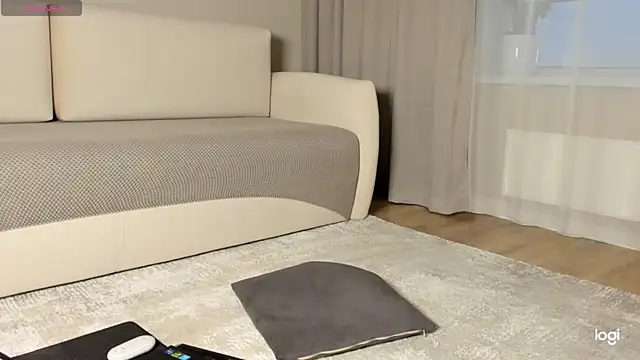 AmelinaLove online show from 12-01-25, 02:01