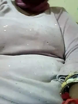 Shoni   online show from 12-15-25, 04:02