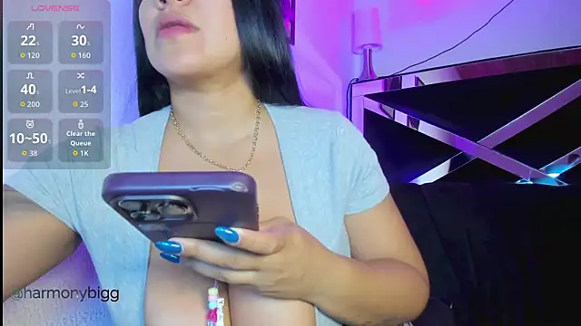 Snapshot of harmony_bigbreasts chatting on 06-24-26, 09:01 harmony bigbreasts online show from 06-24-26, 09:01