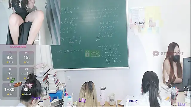 Snapshot of _Math_ chatting on 05-19-26, 02:02 Math online show from 05-19-26, 02:02