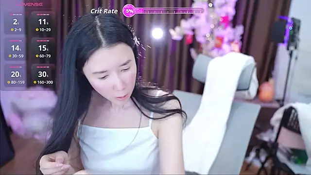 Snapshot of tina0604 chatting on 10-10-25, 12:22 tina0604 online show from 10-10-25, 12:22