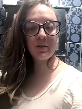 Snapshot of Venus_Santana chatting on 10-22-25, 05:56 Venus Santana online show from 10-22-25, 05:56