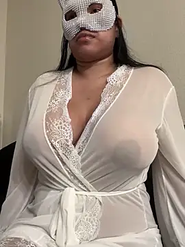 Snapshot of Blzsugar chatting on 10-17-25, 12:58 Blzsugar online show from 10-17-25, 12:58