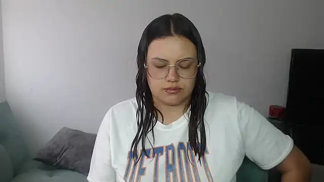 Snapshot of celeste_anny_1 chatting on 04-15-26, 04:22 celeste anny 1 online show from 04-15-26, 04:22