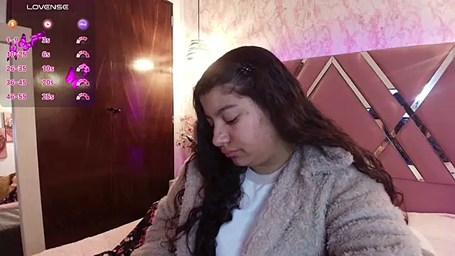 Snapshot of Miaa_Smiith1 chatting on 03-03-25, 12:17 Miaa Smiith1 online show from 03-03-25, 12:17