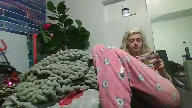 watermellonpussy online show from 03-07-26, 10:15