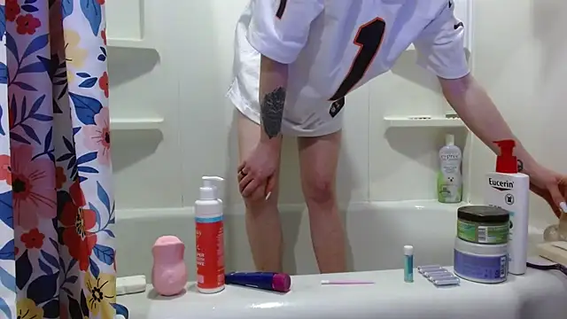 watermellonpussy online show from 03-01-26, 02:11