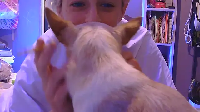 watermellonpussy online show from 10-27-25, 08:15