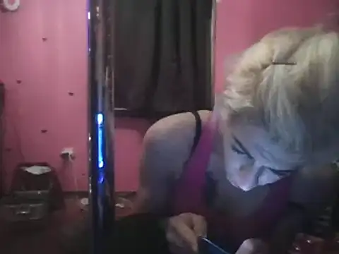 watermellonpussy online show from 03-10-25, 06:49