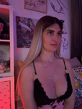 EvelynFrances online show from 04-28-26, 06:01