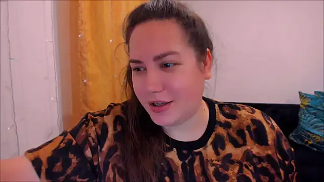 Snapshot of _madalexa_ chatting on 02-05-25, 02:05  madalexa  online show from 02-05-25, 02:05