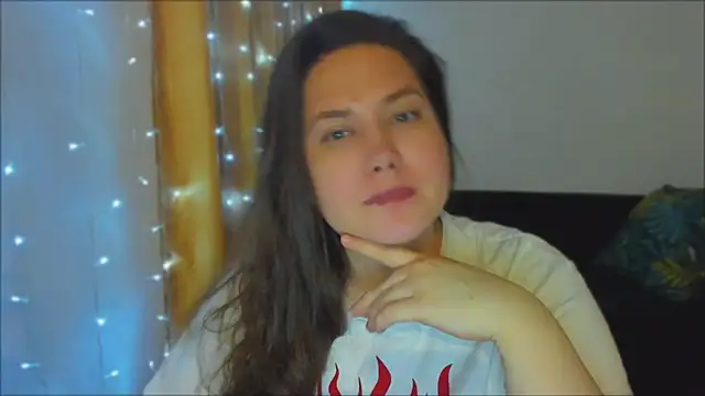 Snapshot of _madalexa_ chatting on 10-04-25, 01:51  madalexa  online show from 10-04-25, 01:51