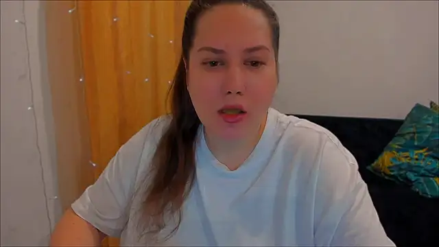 Snapshot of _madalexa_ chatting on 12-27-24, 08:50  madalexa  online show from 12-27-24, 08:50
