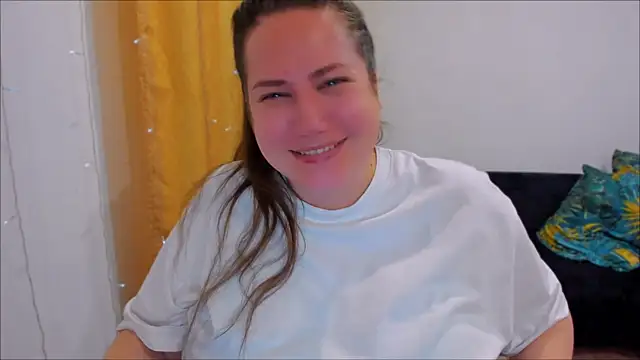 Snapshot of _madalexa_ chatting on 02-17-25, 10:49  madalexa  online show from 02-17-25, 10:49