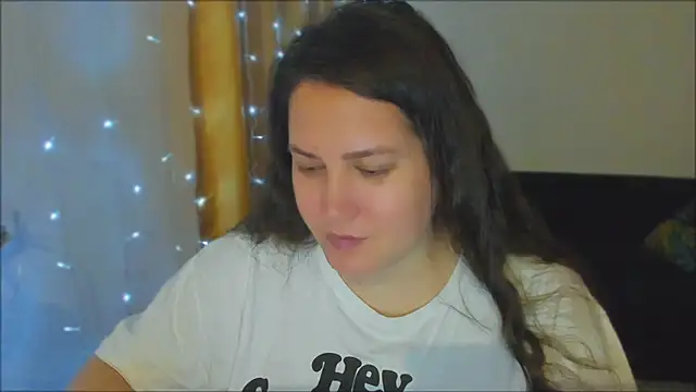 Snapshot of _madalexa_ chatting on 10-21-25, 06:29  madalexa  online show from 10-21-25, 06:29