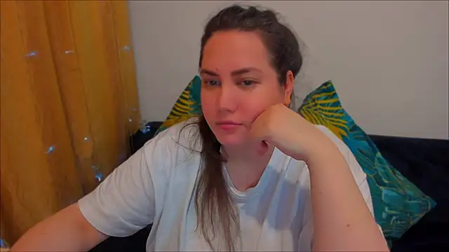 Snapshot of _madalexa_ chatting on 12-10-24, 06:28  madalexa  online show from 12-10-24, 06:28