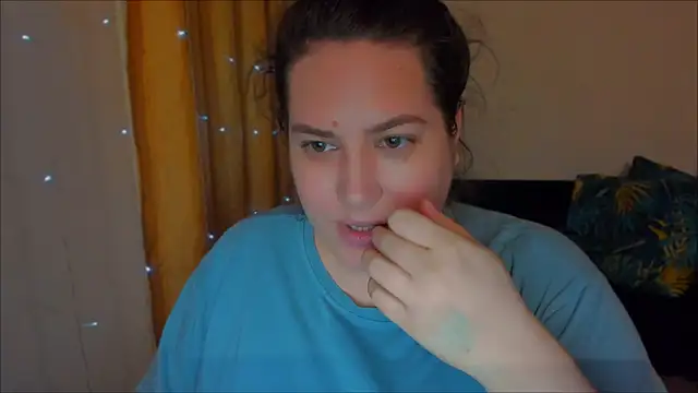 Snapshot of _madalexa_ chatting on 01-24-25, 12:09  madalexa  online show from 01-24-25, 12:09