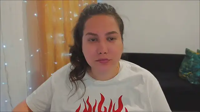 Snapshot of _madalexa_ chatting on 09-15-25, 05:24  madalexa  online show from 09-15-25, 05:24