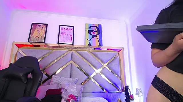 Moon Water   online show from 04-13-26, 11:36