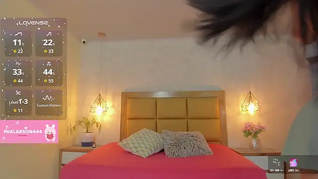 LARSONMIA online show from 10-09-25, 12:17