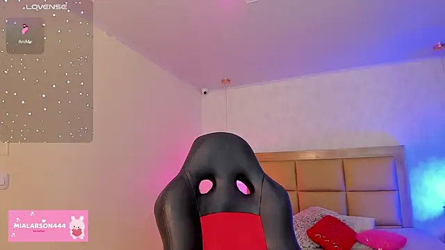 LARSONMIA online show from 02-25-26, 12:27