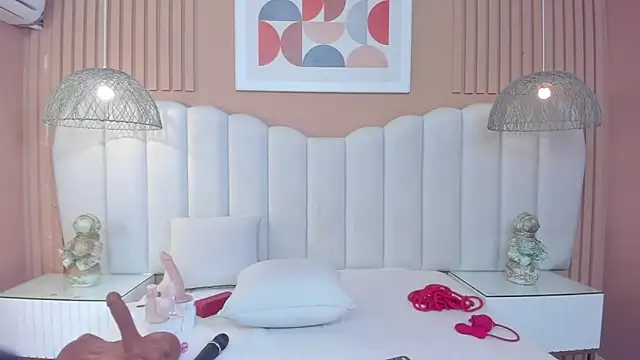 Snapshot of Sara_Vanegas chatting on 02-10-26, 11:20 Sara Vanegas online show from 02-10-26, 11:20