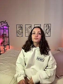 Megan Rodrigo online show from 11-28-25, 05:46