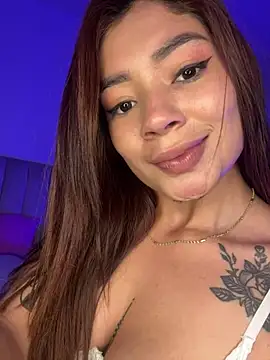 Roxanne 08 online show from 03-10-25, 07:55