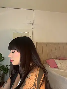 Roxanne 08 online show from 11-07-25, 07:07