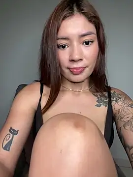 Roxanne 08 online show from 03-13-25, 10:26