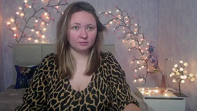 SallyVerda online show from 04-17-26, 05:54