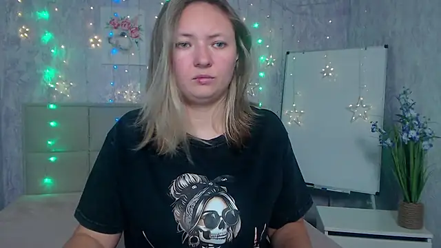 SallyVerda online show from 09-10-25, 05:23