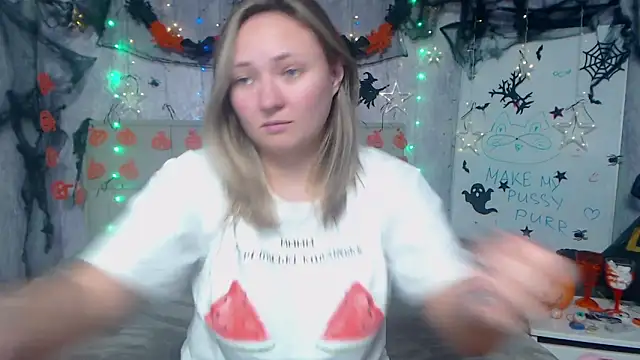 SallyVerda online show from 10-30-25, 07:11