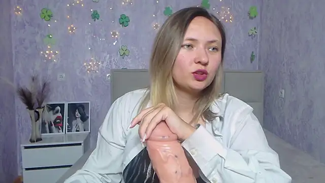 SallyVerda online show from 03-21-25, 01:34