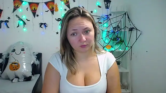 SallyVerda online show from 10-27-25, 06:20