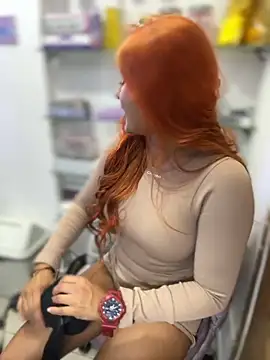 Snapshot of Amber_Martins_ chatting on 11-05-25, 11:41 Amber Martins online show from 11-05-25, 11:41