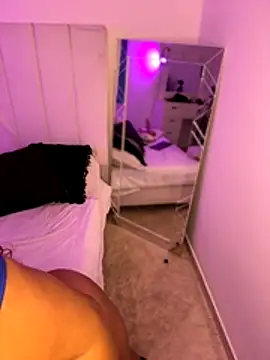 Snapshot of Amber_Martins_ chatting on 11-07-25, 09:03 Amber Martins online show from 11-07-25, 09:03