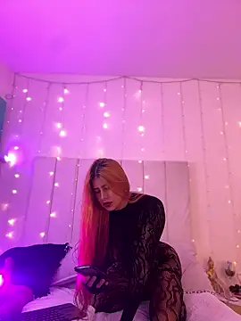 Snapshot of Amber_Martins_ chatting on 01-13-26, 09:30 Amber Martins online show from 01-13-26, 09:30