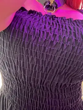 Snapshot of Amber_Martins_ chatting on 12-20-25, 04:21 Amber Martins online show from 12-20-25, 04:21